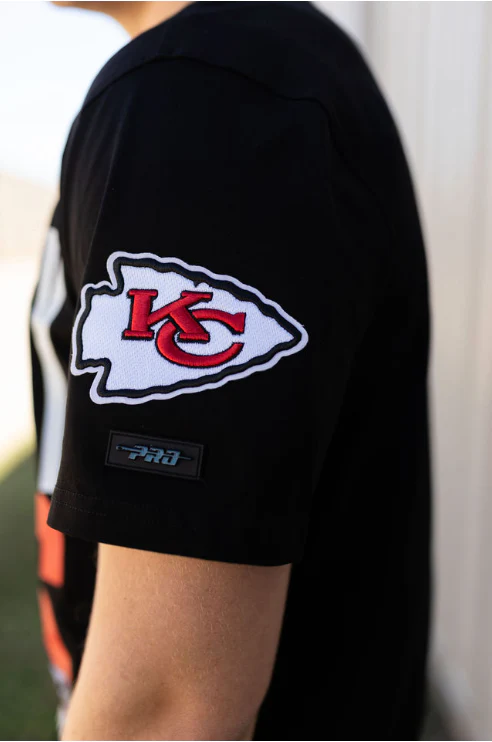 Official Kansas City Chiefs "Mahomes NIL" Premium T-Shirt - Image 4