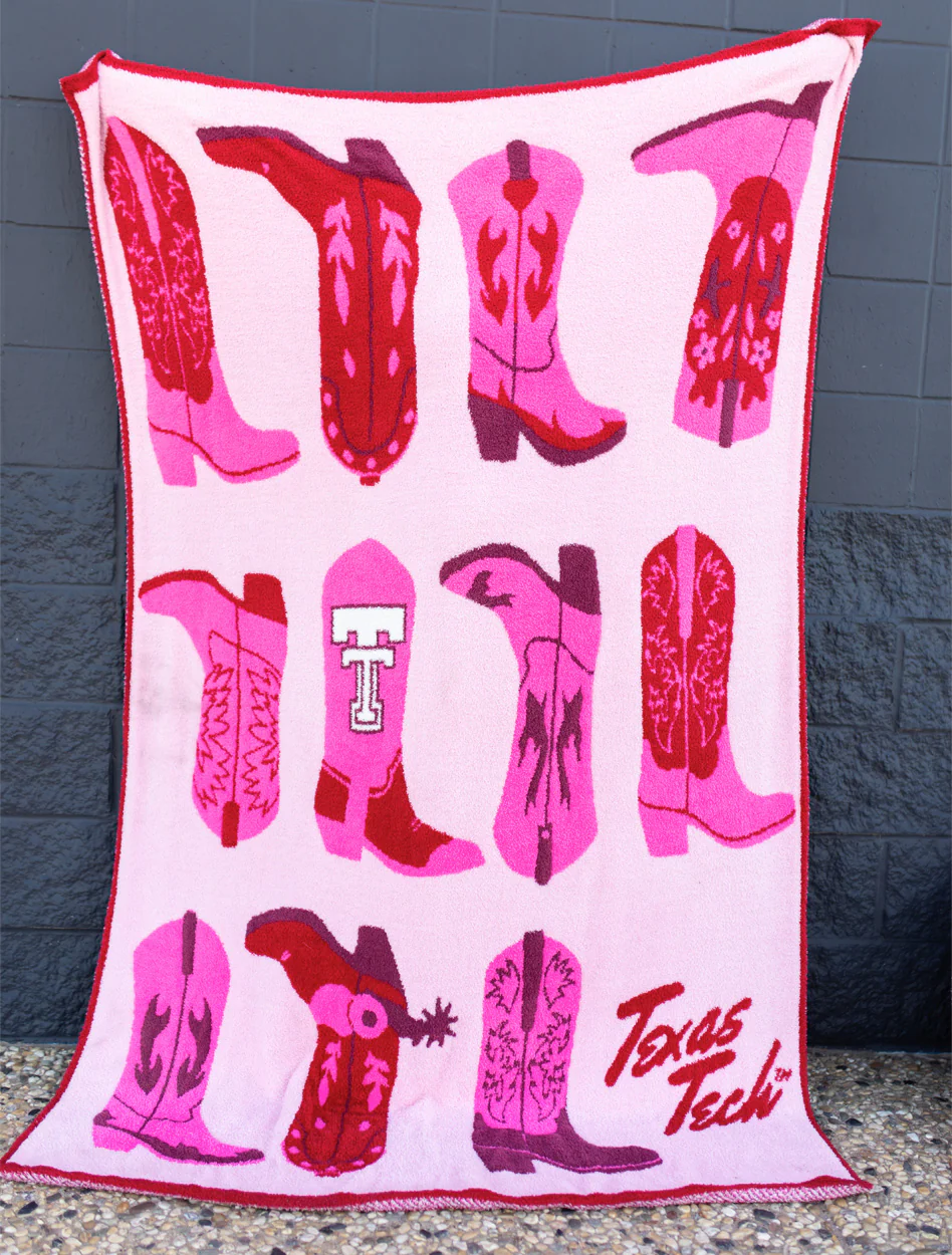 Texas Tech "Pink Boot Dreams" Cozy Throw Blanket